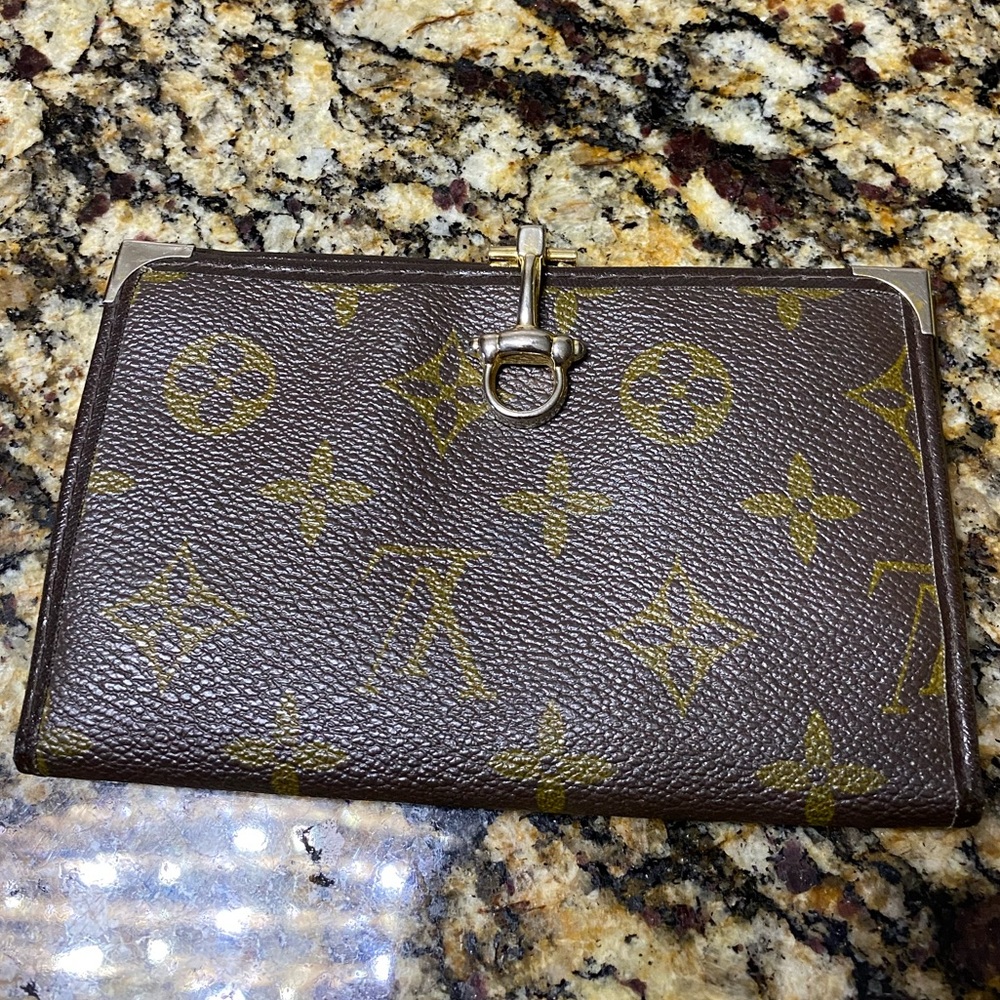 Vintage, authentic Louis Vuitton wallet - Picture 2 of 12